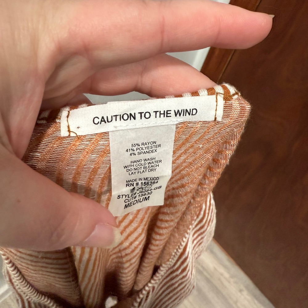 Caution To The Wind Brown Striped Tie Front Long Sleeve Top Womens Size M - Picture 3 of 5